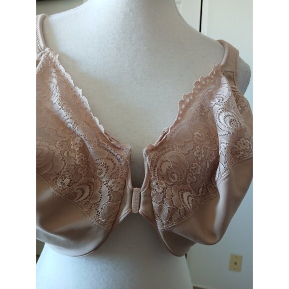 Glamorise Lace Bra in Nude - Picture 8 of 10